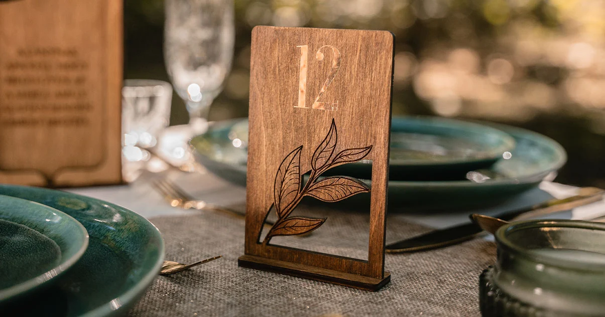 Esküvői Asztalok Dekorációs Elemei: Stílusos Ötletek a Nagy Napra