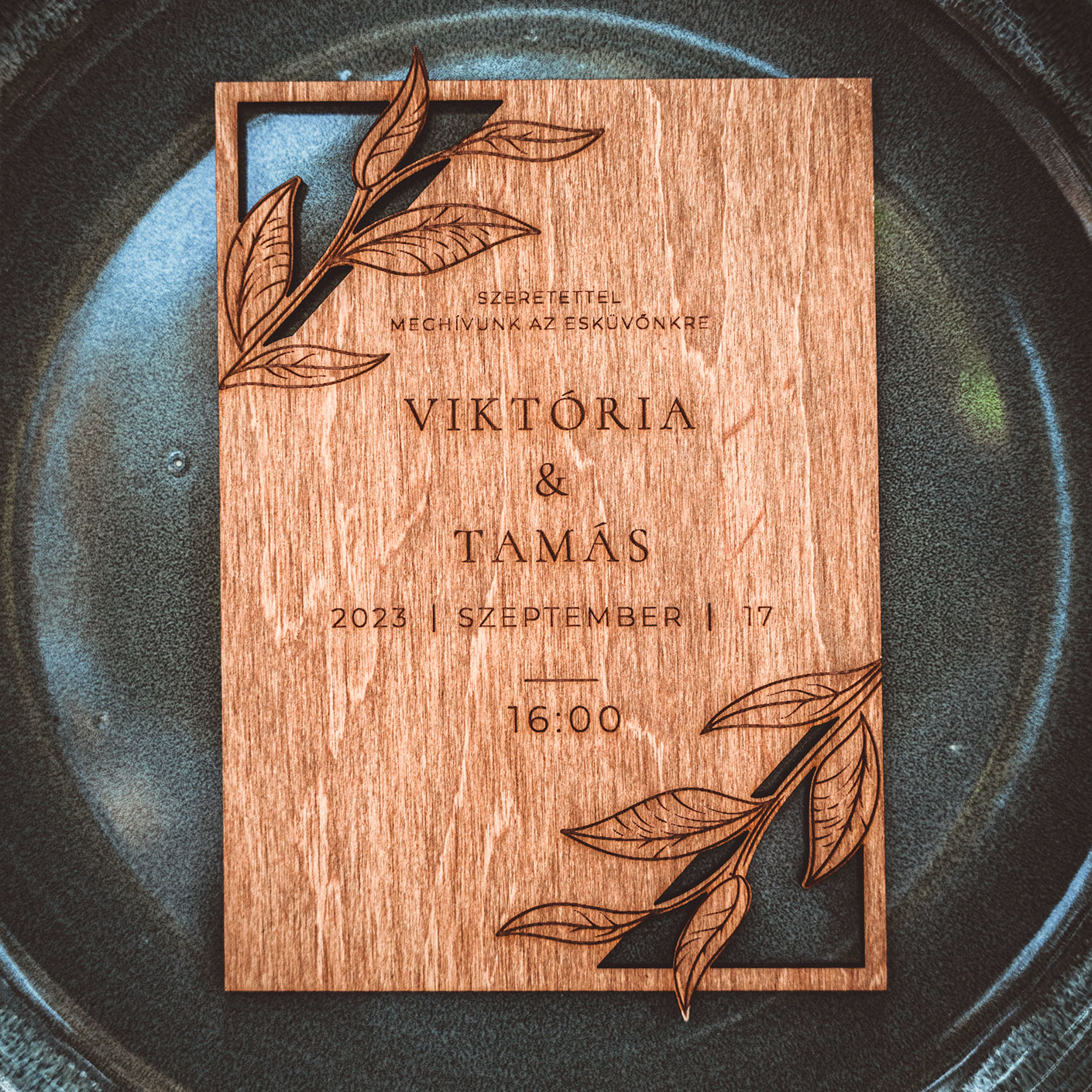 Esküvői meghívó,Gravírozott fa meghívó