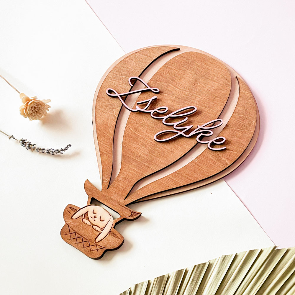 Hőlégballon gyerekszoba dekor, Neves dekoráció, ajtódísz, egyedi ajándék